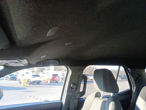 Used 2025 Toyota 4Runner TRD Off-Road image 13