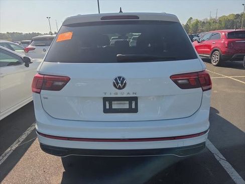 Used 2022 Volkswagen Tiguan SE R-Line FWD image 19