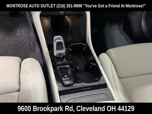 New 2026 Volvo XC40 B5 Plus w/ Protection Package Premier image 20