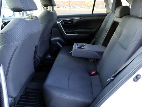 Used 2021 Toyota RAV4 LE FWD image 24