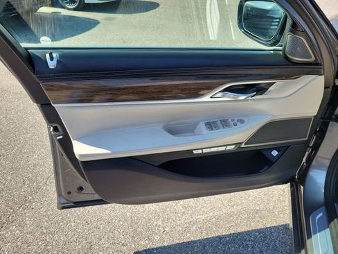Used 2016 BMW 750i xDrive AWD/4WD image 13