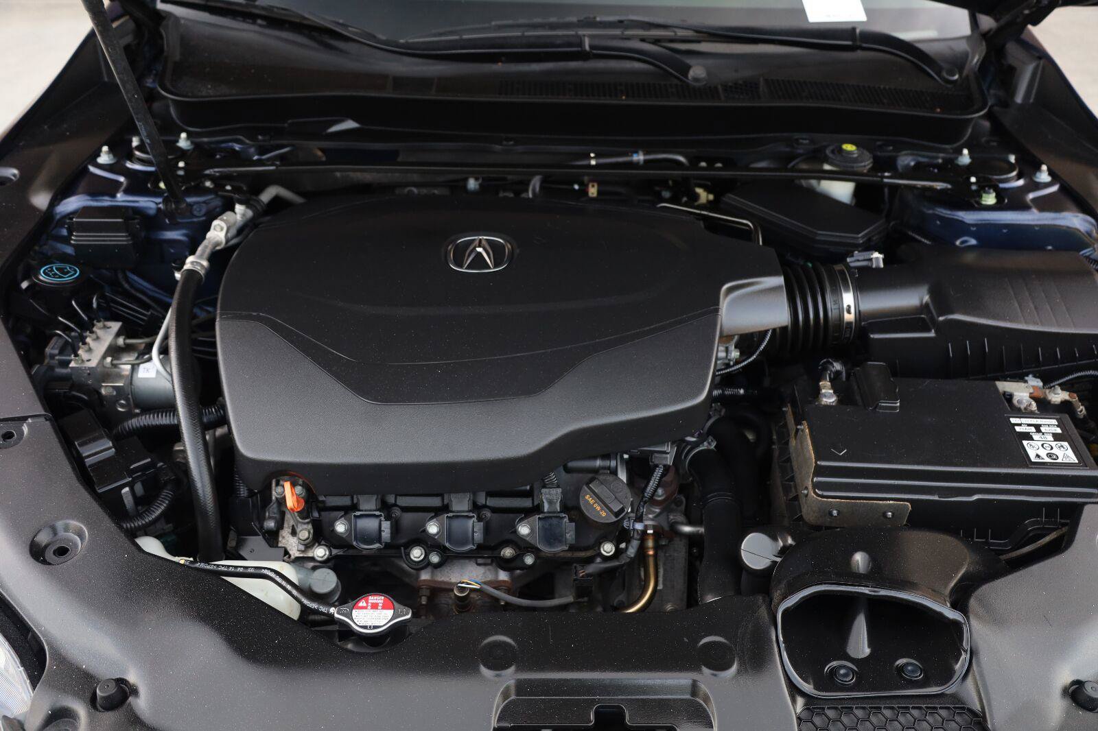 Used 2015 Acura TLX w/ Technology Package FWD image 13