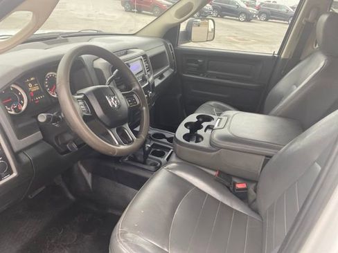 Used 2015 RAM 3500 Tradesman image 16