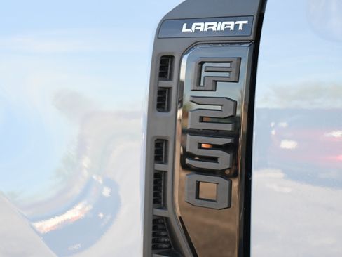 New 2026 Ford F250 Lariat w/ Black Appearance Package image 12