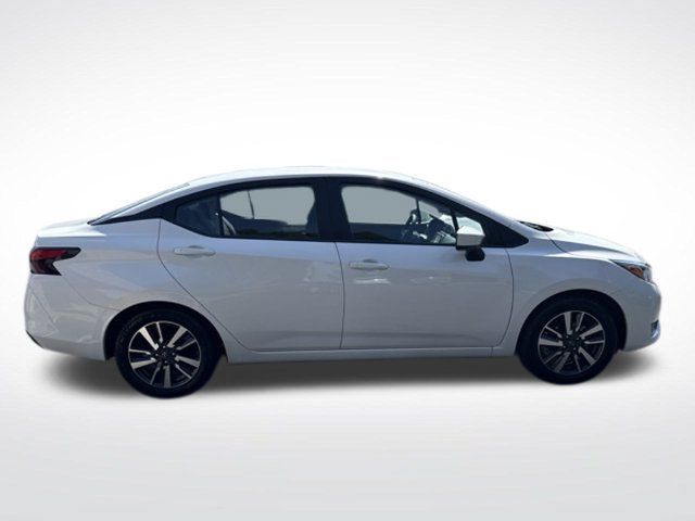Used 2024 Nissan Versa SV FWD image 9