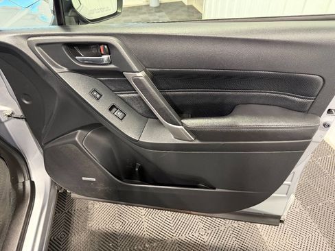 Used 2017 Subaru Forester 2.5i Touring image 27