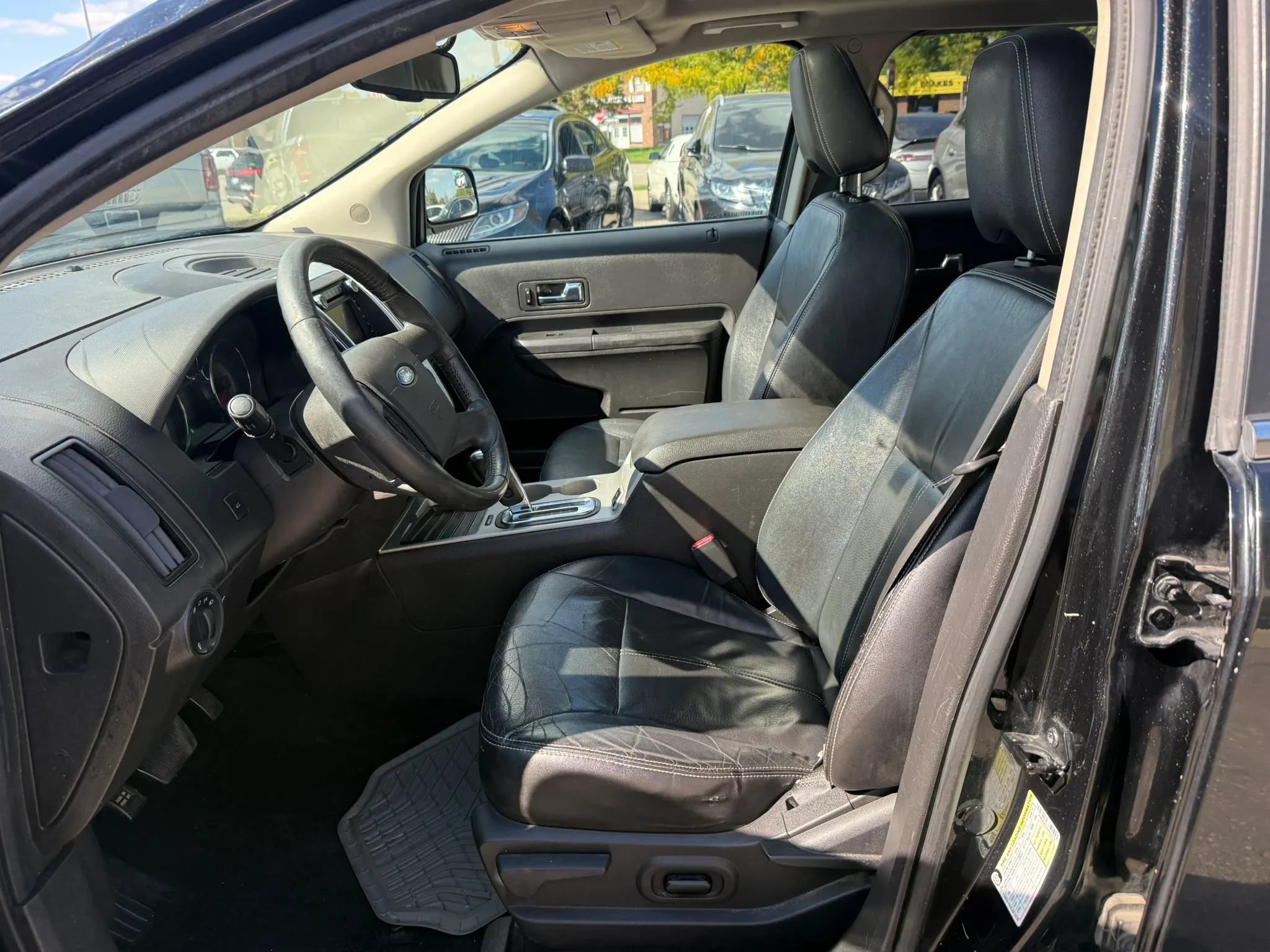 Used 2010 Ford Edge Limited FWD image 15