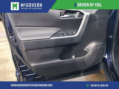 Used 2025 Toyota RAV4 XLE image 9