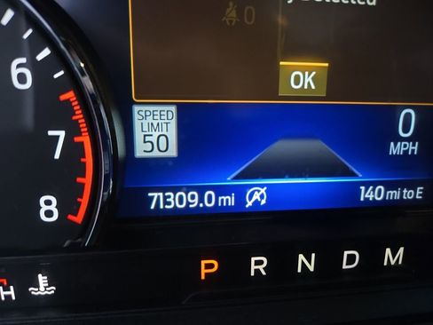 Used 2020 Ford Explorer XLT w/ Equipment Group 202A image 13