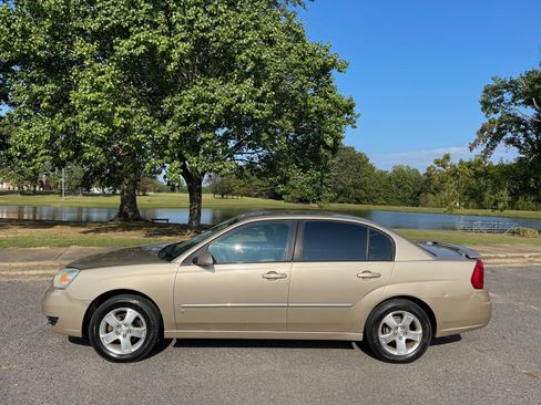 Used 2006 Chevrolet Malibu LT image 2