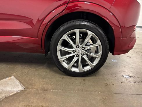 Used 2025 Buick Encore GX Avenir w/ Avenir Technology Package image 12