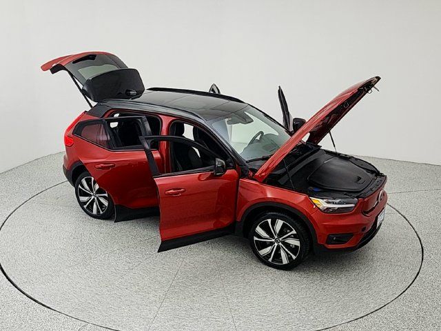 Used 2022 Volvo XC40 P8 Recharge Plus AWD/4WD image 41
