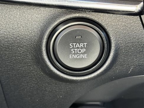 Used 2024 MAZDA MAZDA3 s image 23