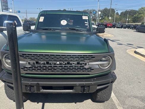 Used 2022 Ford Bronco Badlands image 2