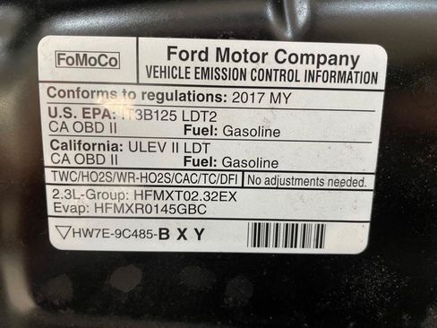 Used 2017 Ford Explorer XLT w/ Equipment Group 202A AWD/4WD image 43