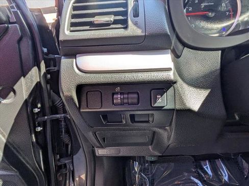 Used 2013 Subaru Crosstrek 2.0i Premium w/ Popular Pkg 2 image 20