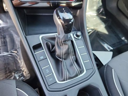 Certified 2025 Volkswagen Jetta Sport FWD image 18