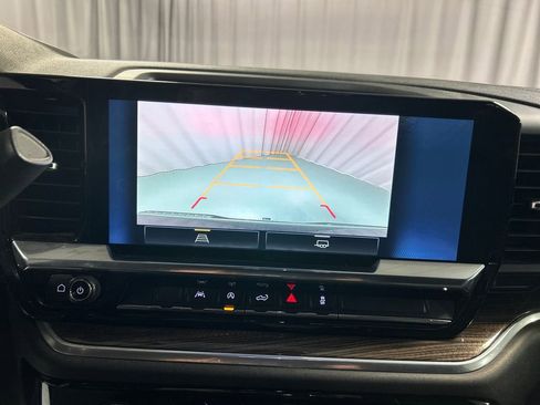 Used 2022 Chevrolet Silverado 1500 LT image 18