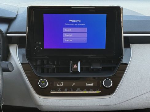 Used 2025 Toyota Corolla LE image 17