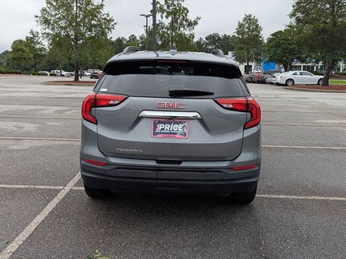 Used 2020 GMC Terrain SLE w/ Driver Convenience Package FWD image 6