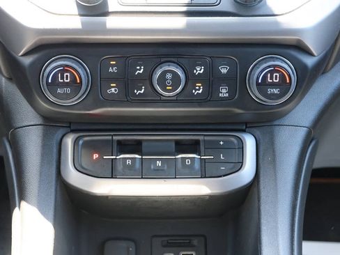 Used 2023 GMC Acadia AT4 w/ Technology Package AWD/4WD image 22