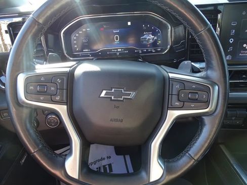 Certified 2022 Chevrolet Silverado 1500 LT Trail Boss w/ LT Trail Boss Premium Package AWD/4WD image 15