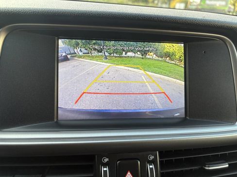 Used 2018 Kia Optima LX w/ 17" Alloy Wheels Package image 35