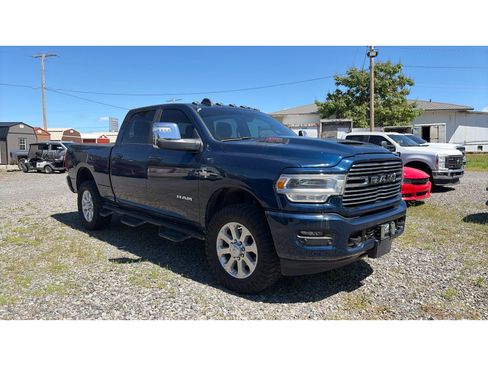 Used 2024 RAM 2500 Laramie w/ Sport Appearance Package AWD/4WD image 3