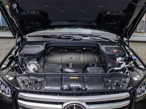 Used 2026 Mercedes-Benz GLS 450 4MATIC image 5
