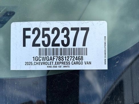 New 2025 Chevrolet Express 2500 image 28