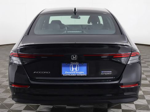 Used 2023 Honda Accord Sport image 11