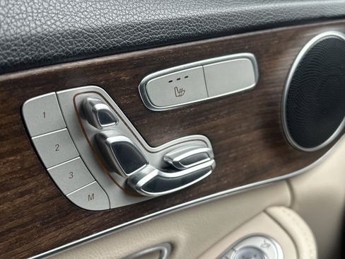 Used 2020 Mercedes-Benz C 300 4MATIC Sedan image 26