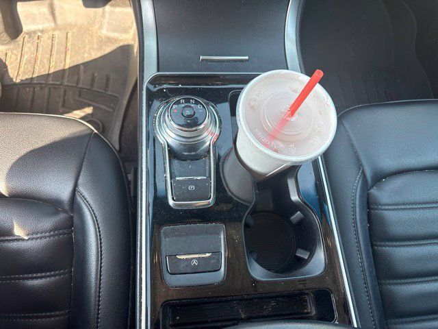Used 2019 Ford Edge SEL w/ Equipment Group 201A FWD image 52