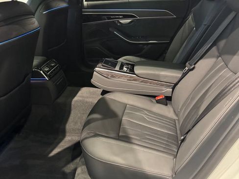 Used 2025 Audi A8 L 3.0T AWD/4WD image 29