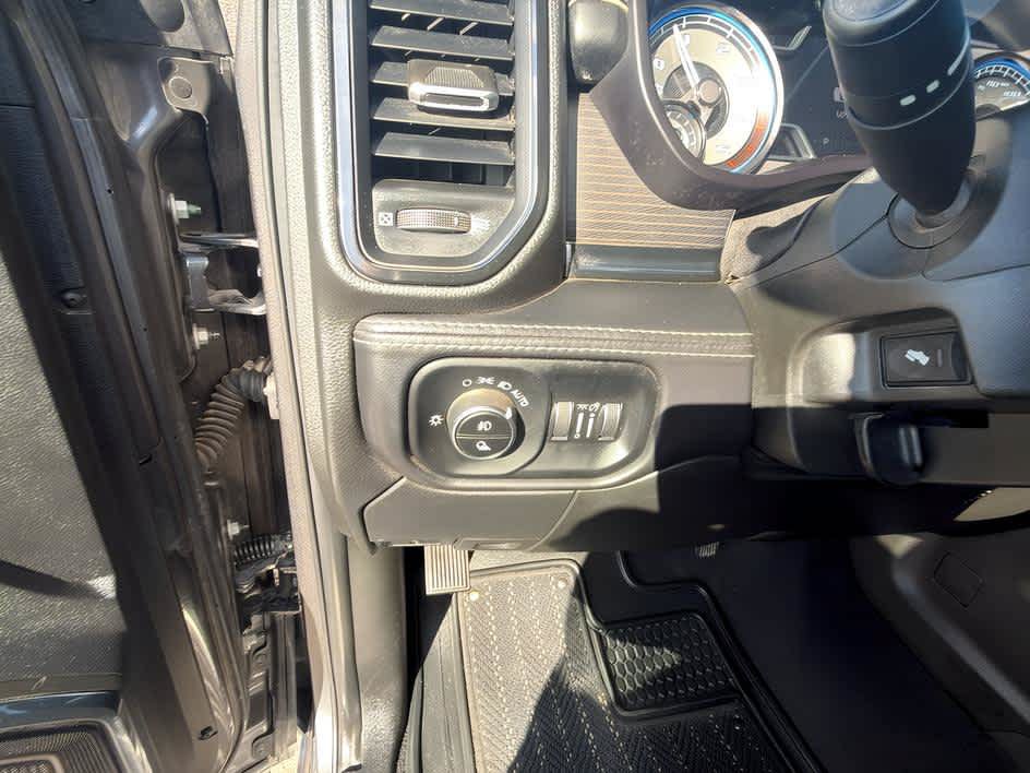 Used 2022 RAM 2500 Limited AWD/4WD image 17