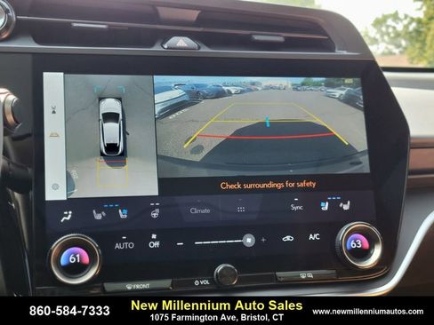 Used 2023 Lexus RZ 450e Premium image 22