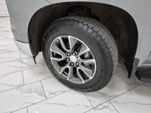 Used 2024 Chevrolet Silverado 1500 LT image 34