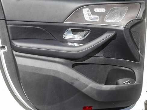 Used 2022 Mercedes-Benz GLE 350 4MATIC image 23