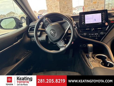 Used 2024 Toyota Camry LE image 10
