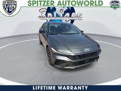 New 2026 Hyundai Elantra SEL Sport Premium FWD image 2
