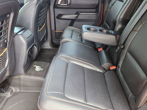 Used 2024 Ford Bronco Badlands AWD/4WD image 19