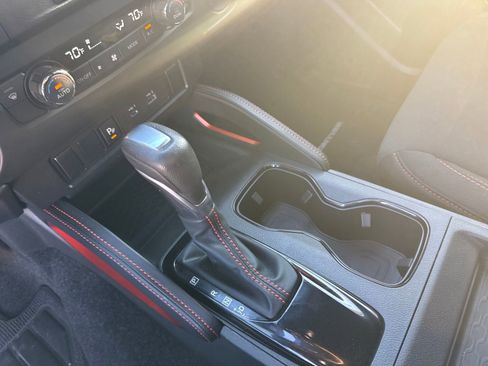 Used 2024 Nissan Frontier Pro-X w/ Technology Package image 25