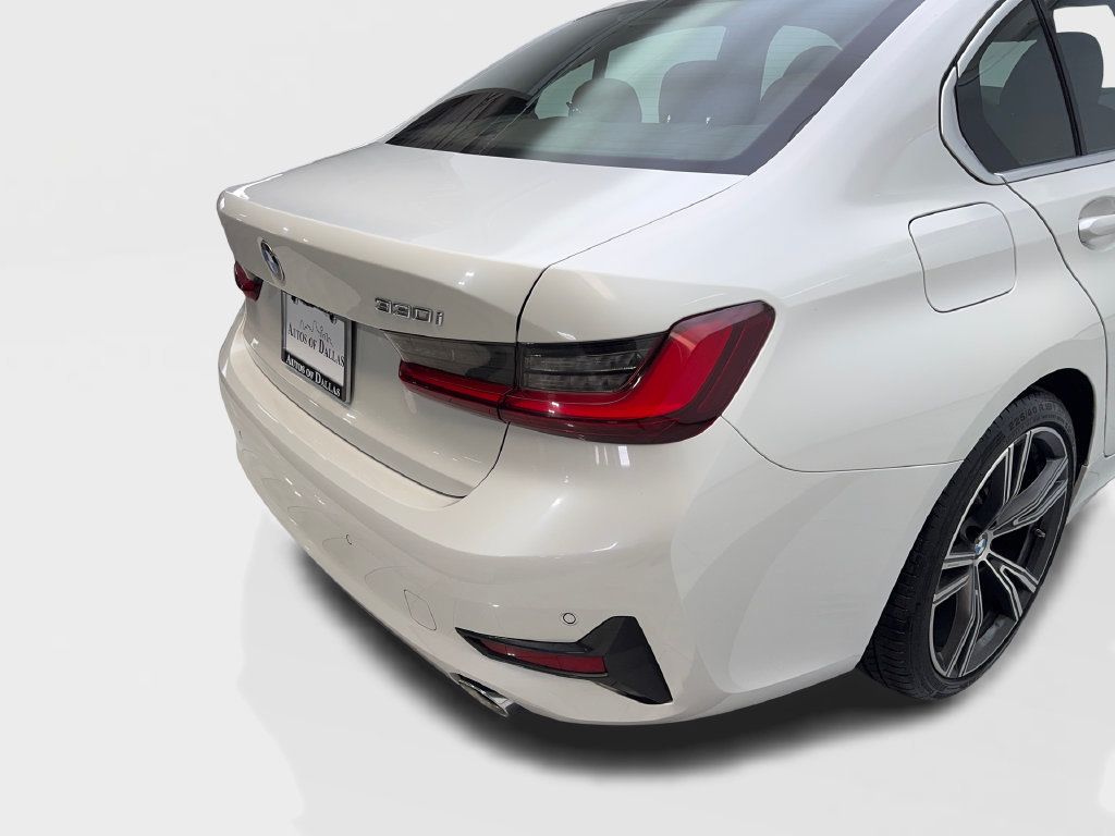 Used 2022 BMW 330i Sedan w/ Driving Assistance Package RWD image 19