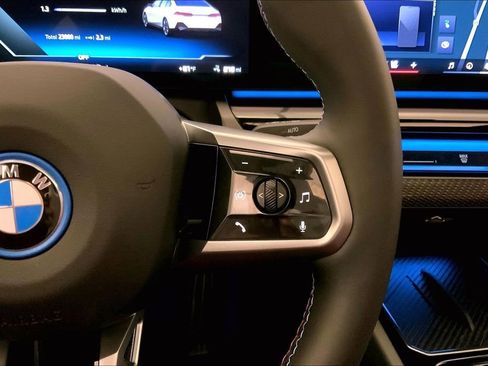 Certified 2024 BMW i5 M60 w/ Premium Package AWD/4WD image 19