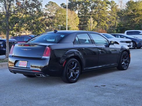 Used 2023 Chrysler 300 S image 6