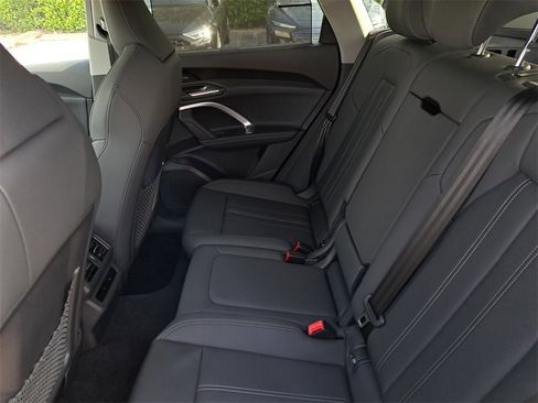 New 2025 Audi Q5 Premium Plus image 26