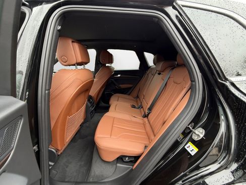 Certified 2025 Audi Q5 2.0T Premium Plus w/ Premium Plus Package image 13