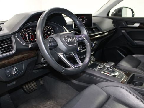 Used 2019 Audi Q5 2.0T Premium Plus w/ Premium Plus Package AWD/4WD image 17