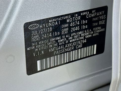 Used 2019 Genesis G70 2.0T Advanced w/ Sport Package image 23