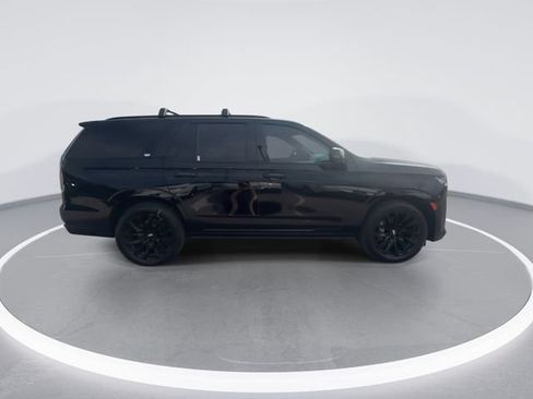 Used 2023 Cadillac Escalade Sport Platinum w/ LPO, ONYX Package AWD/4WD image 9